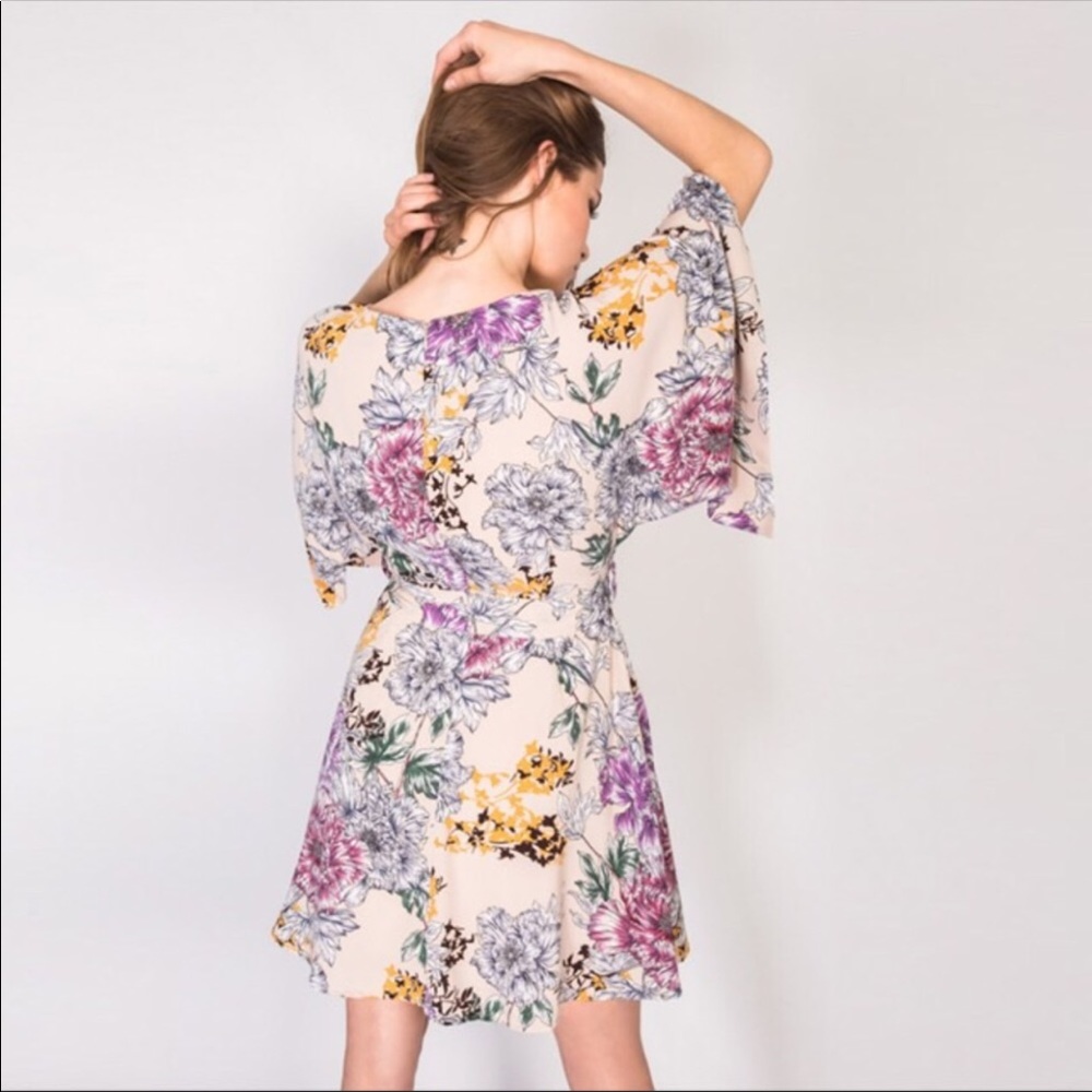 Best selling dress! - Picture 6 of 8